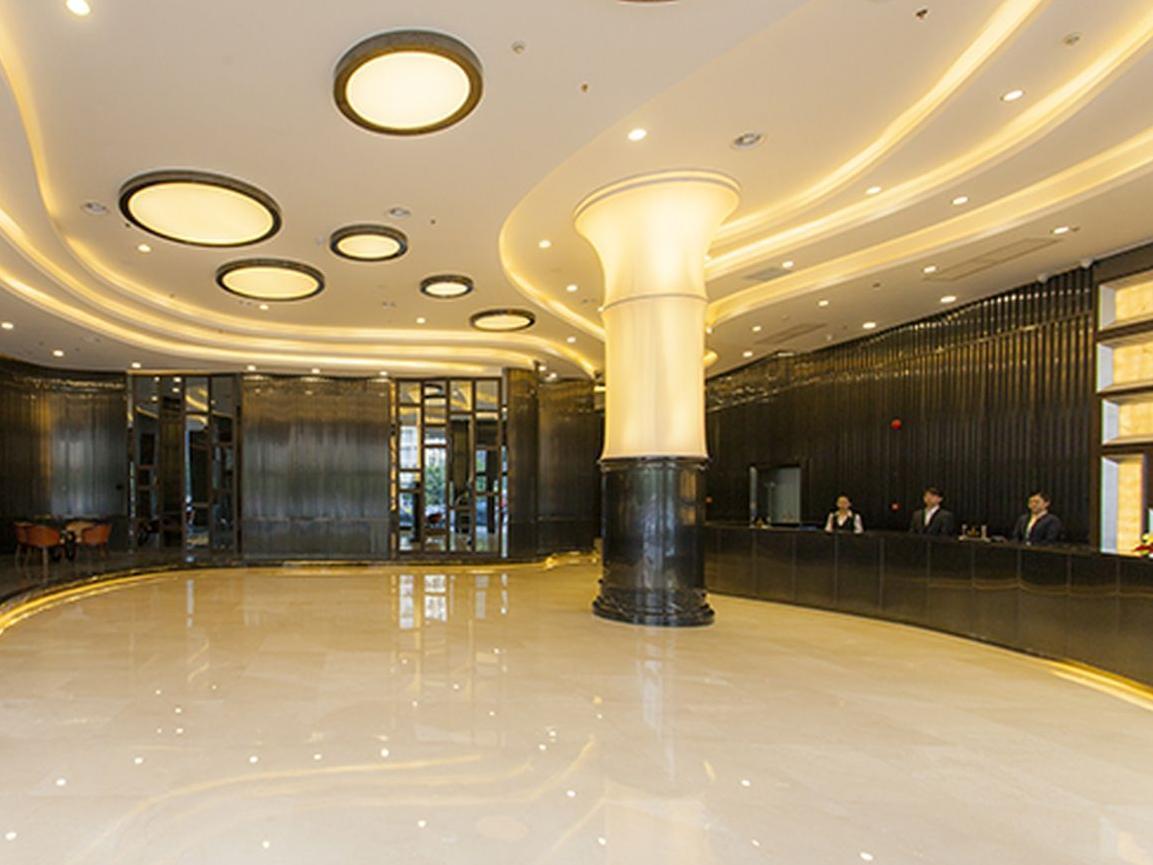 Golden Palm Hotel Zhuhai Exteriör bild